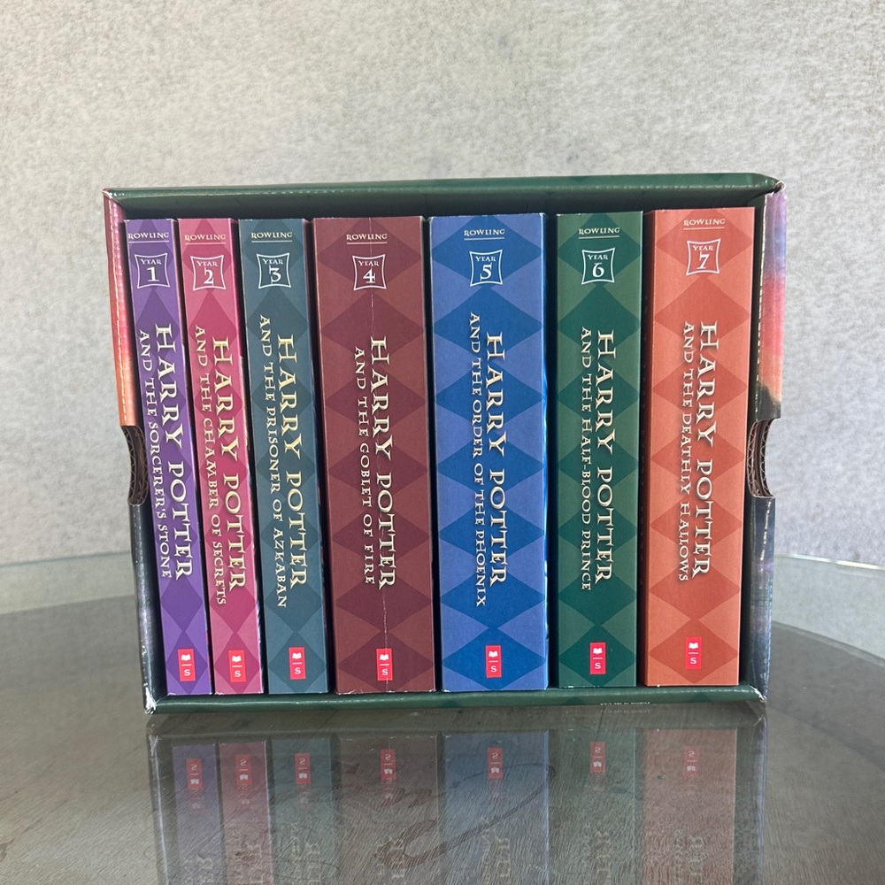 Scholastic Harry Potter Complete Series Box Set - Multicolor